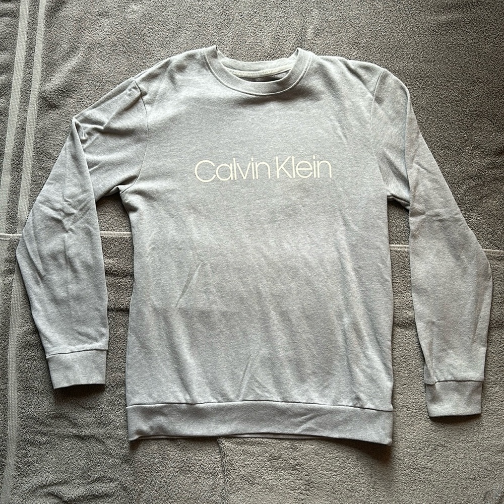 Calvin Klein sweatshirt